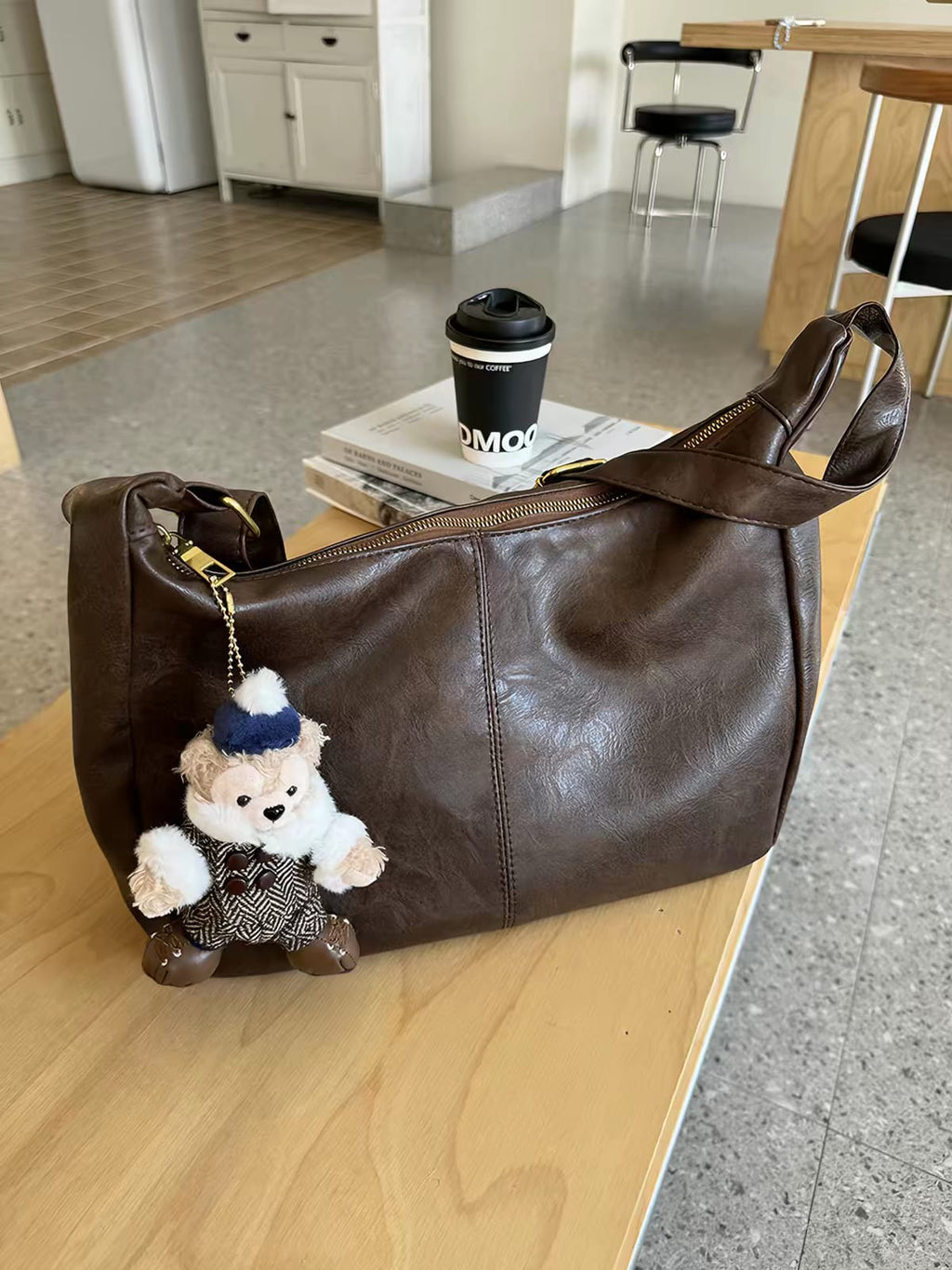 Hobo Style Shoulder Bag
