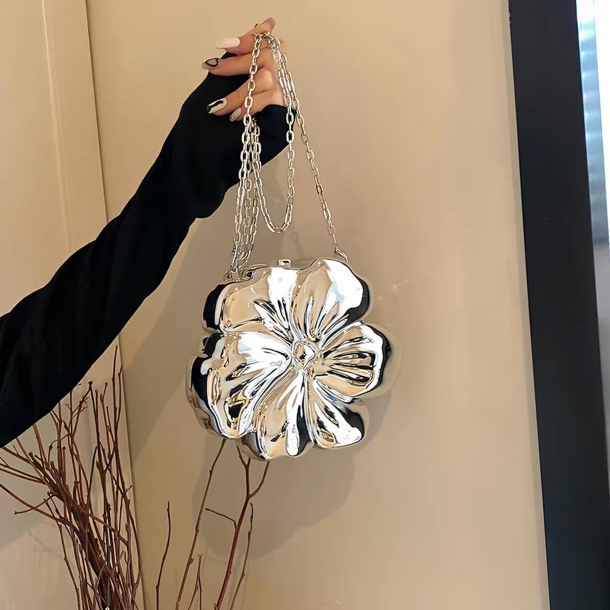 Flower Shape Metal Clutch