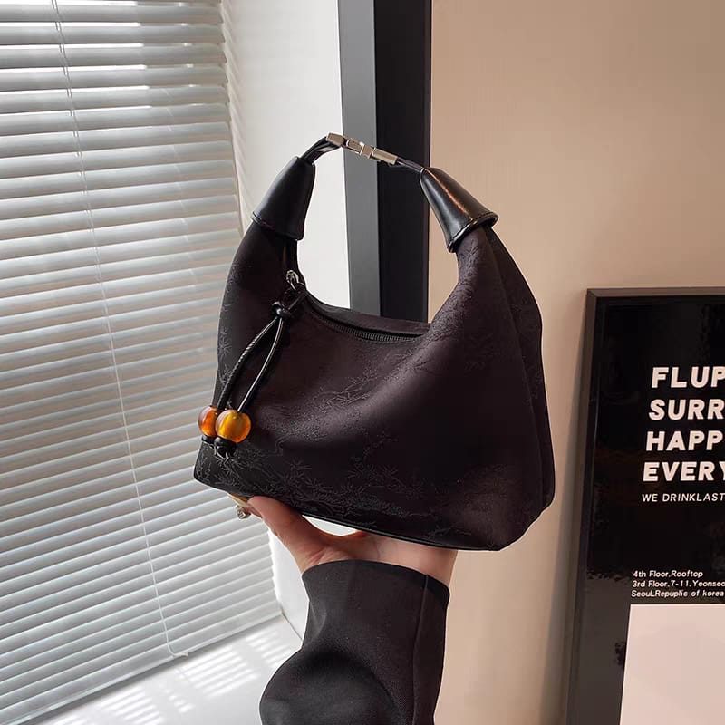 Decooro black jacquard hobo — craftsmanship
