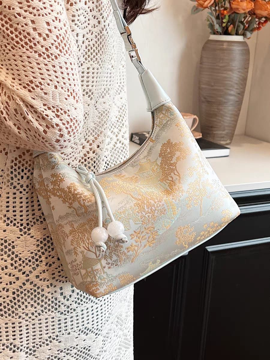 Decooro toile pattern bag — editorial hero