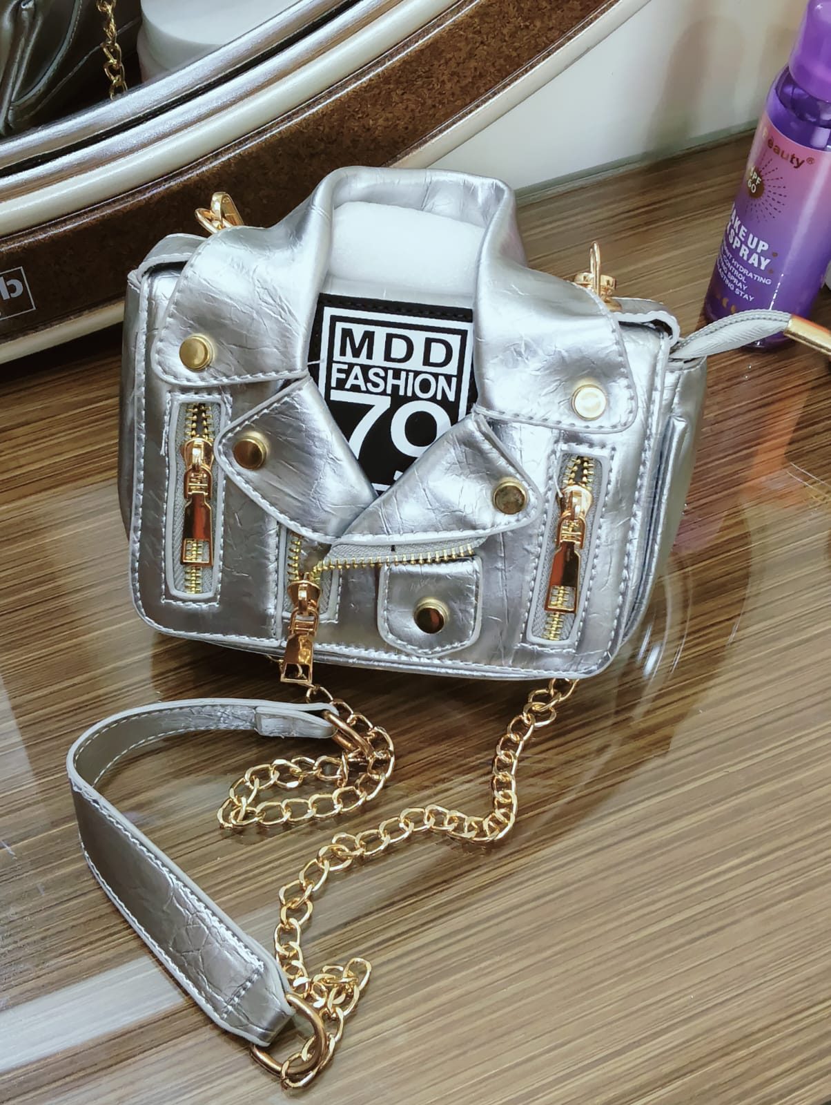 Geometric Metal Clutch