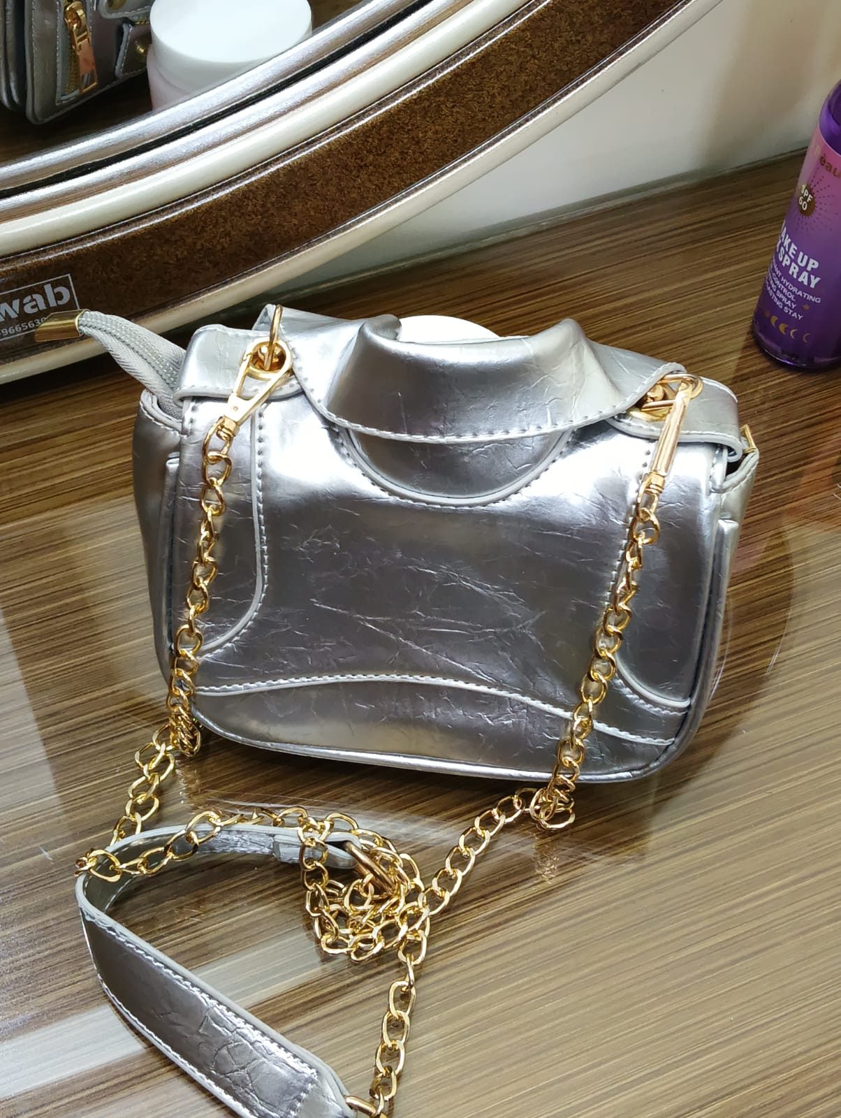 Geometric Metal Clutch